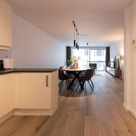 Luxueus, Ruim Appartement Op 350M Van Het Strand Oostende Ngoại thất bức ảnh