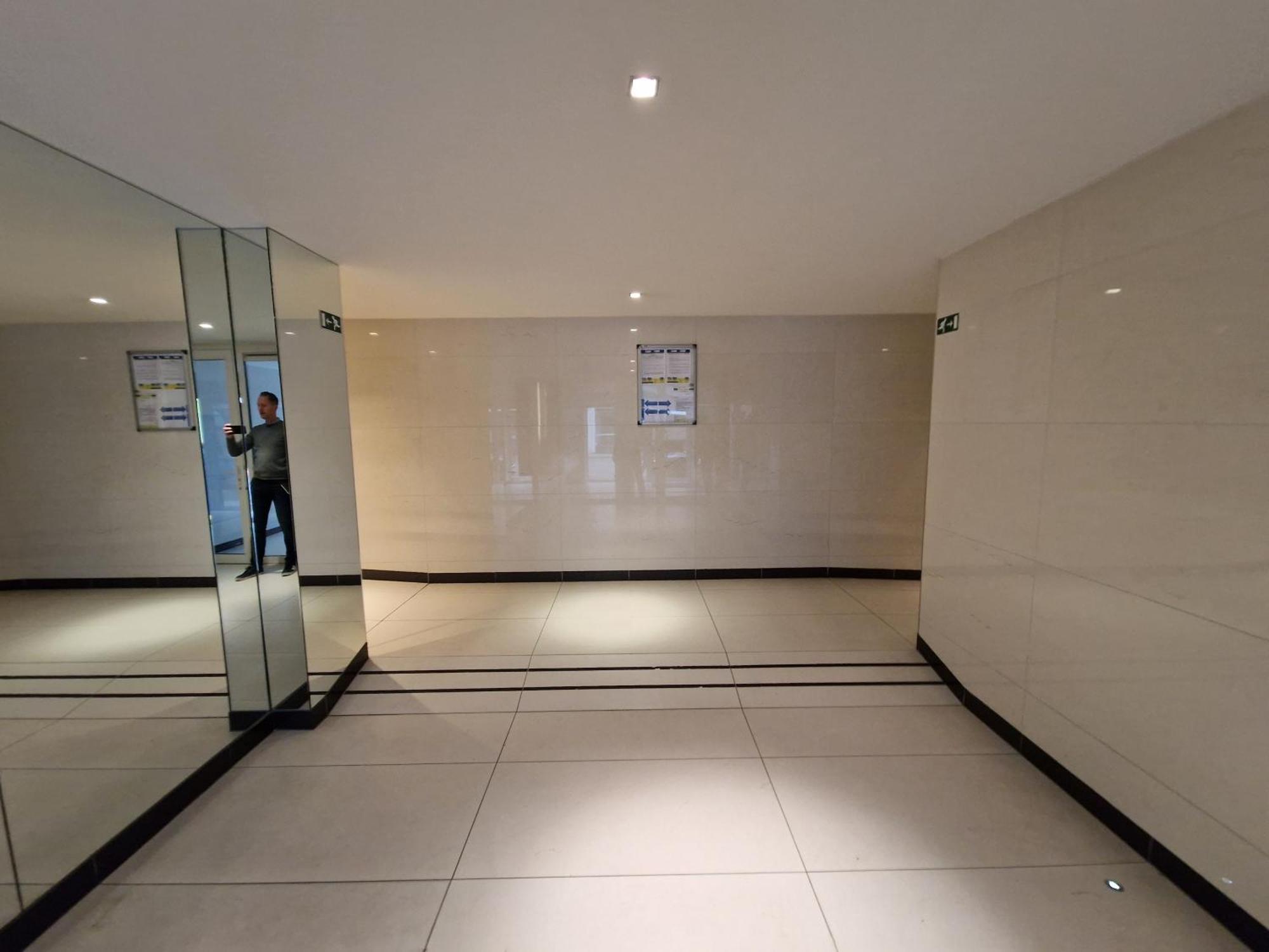 Luxueus, Ruim Appartement Op 350M Van Het Strand Oostende Ngoại thất bức ảnh