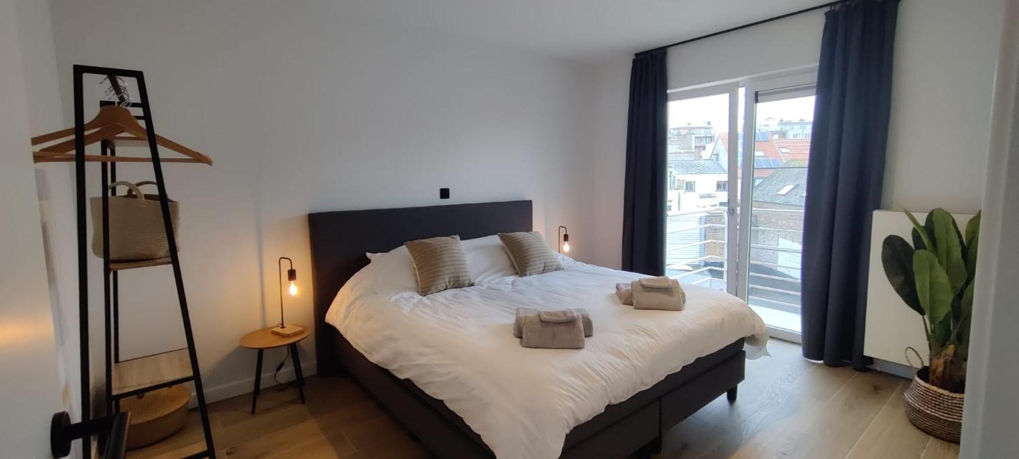 Luxueus, Ruim Appartement Op 350M Van Het Strand Oostende Ngoại thất bức ảnh
