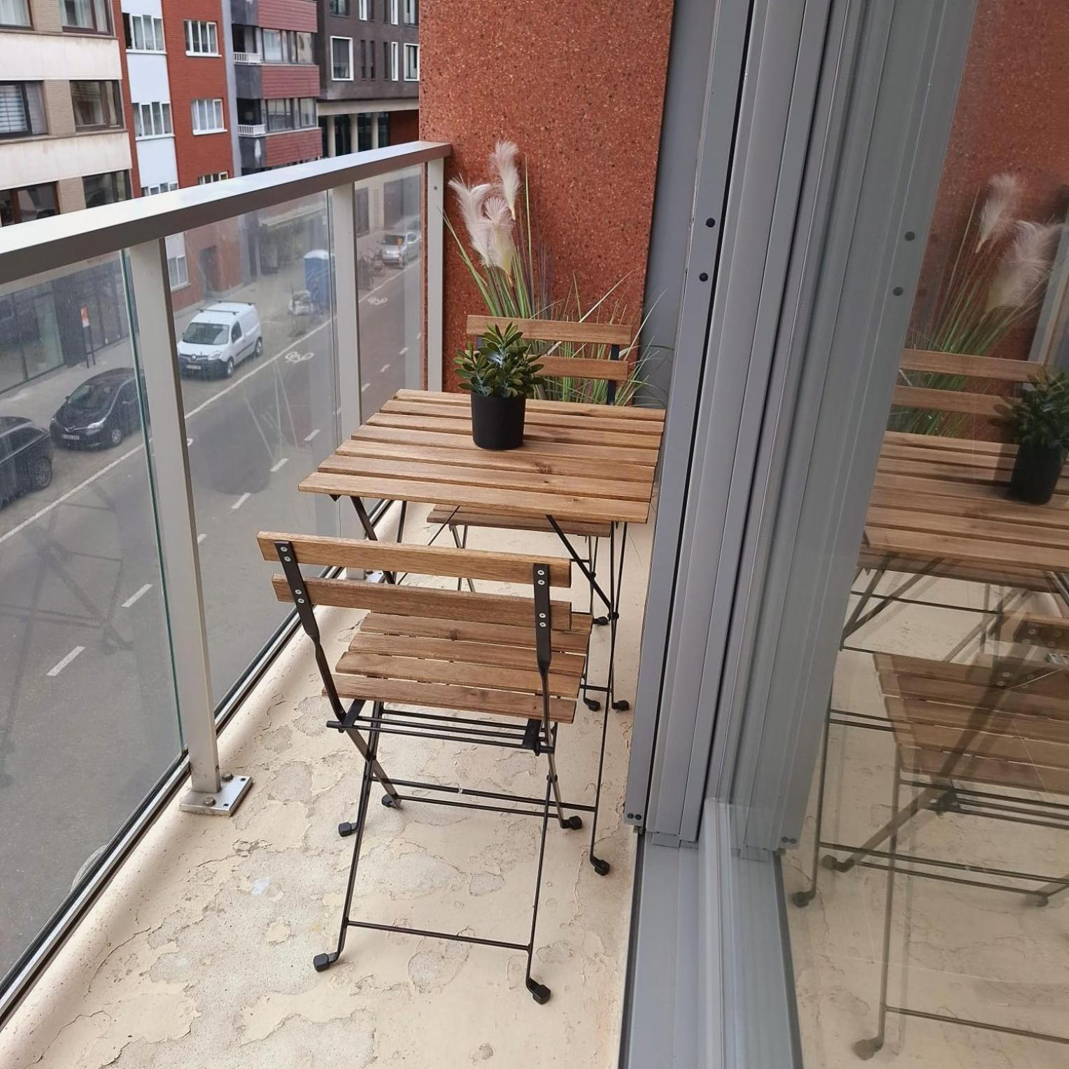 Luxueus, Ruim Appartement Op 350M Van Het Strand Oostende Ngoại thất bức ảnh