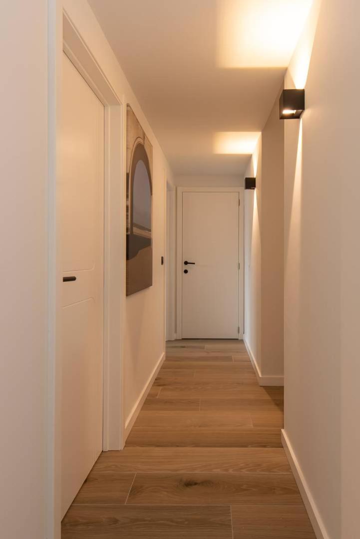 Luxueus, Ruim Appartement Op 350M Van Het Strand Oostende Ngoại thất bức ảnh